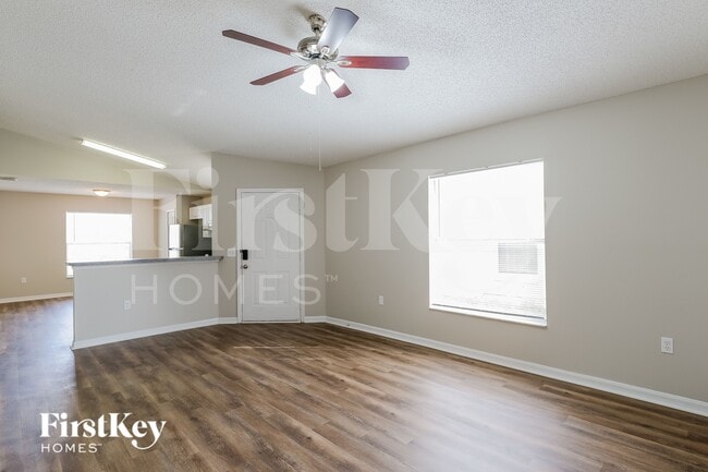 Photo - 6512 Viewpoint Ct