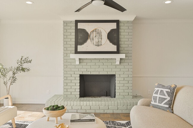 Photo - 1901 NE 66th St