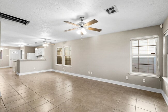 Photo - 20967 Young Meadows Way