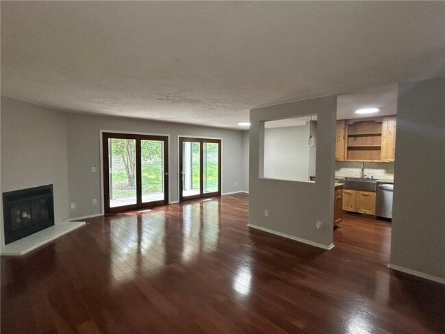 Photo - 15105 Lesley Ln