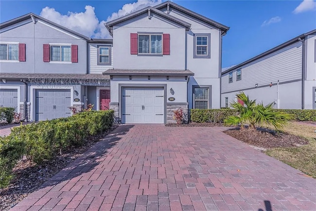 Photo - 260 Evertree Loop