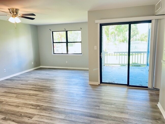 Photo - 200 Autumn Dr