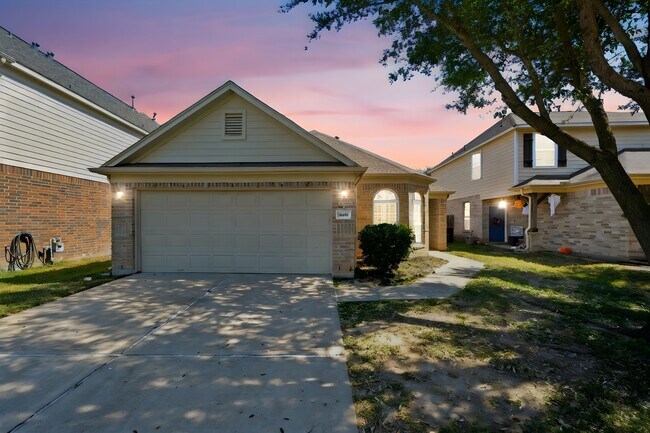Photo - 14730 Fir Knoll Way