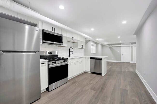 Photo - 2109 W Eastwood Ave Unit G