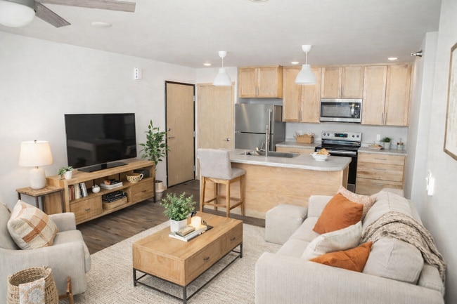 Building Photo - 415 Century Pl Unit 207