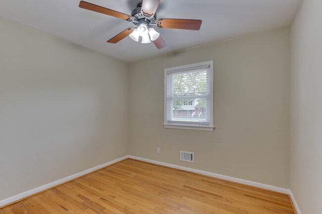 Photo - 1701 Meredith Rd