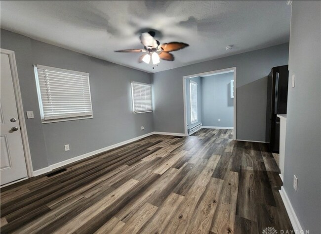 Photo - 1453 Kingsley Ave