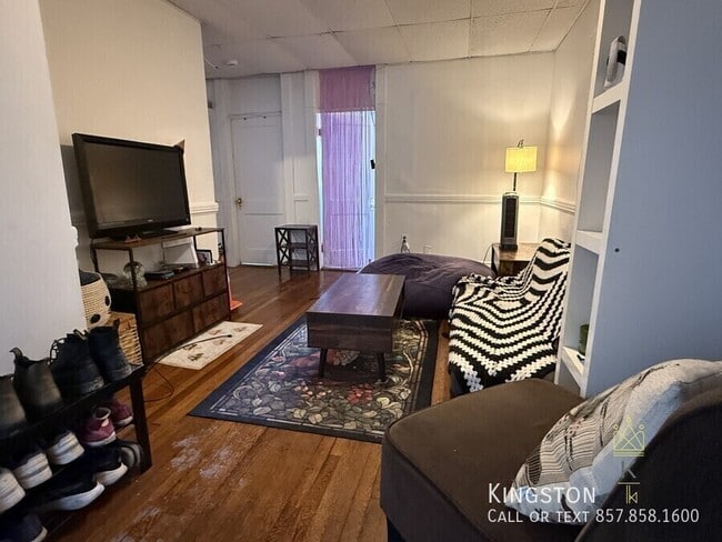 Photo - 238 Hemenway St Unit 7R