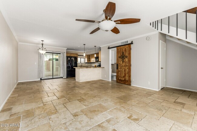 Photo - 1401 E Puget Ave