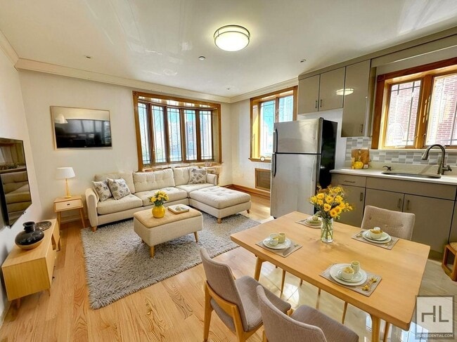 Building Photo - 172 STREET