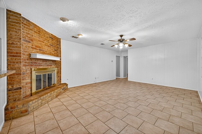 Photo - 9602 S Petersham Dr