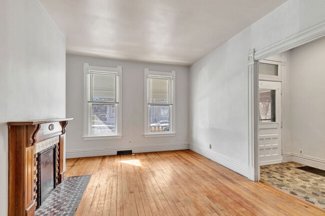 Photo - 2030 Scott Blvd