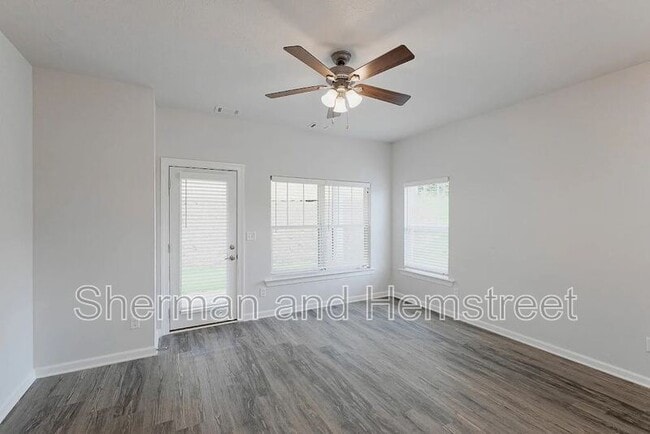 Photo - 2049 Lotus Dr Unit 2049 Lotus Dr