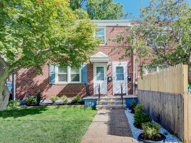 Building Photo - 785 Audrey Dr Unit 1 Rental