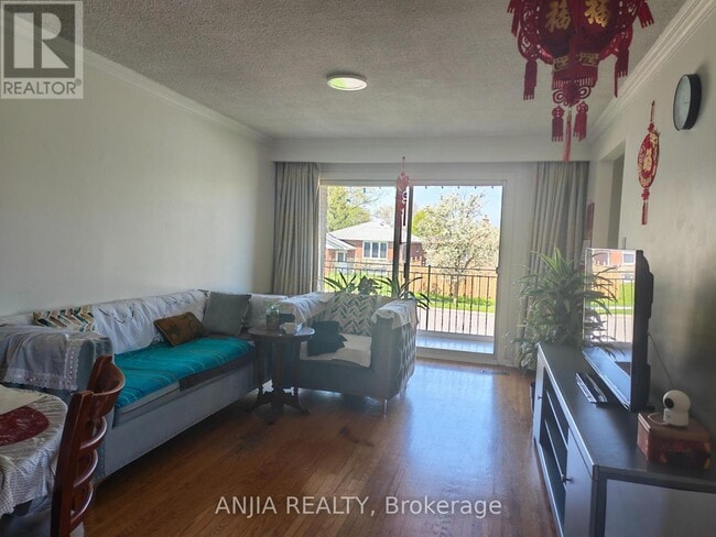 Photo - 58 Kitchener Rd