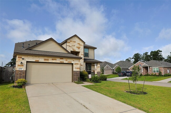 Photo - 202 Augustine Wy