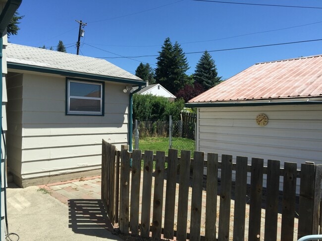 Photo - 530 NW Irving St