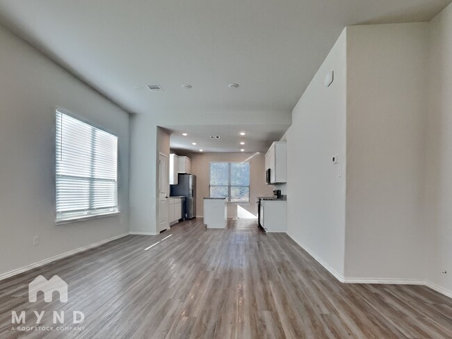 Photo - 11731 Miller Cir