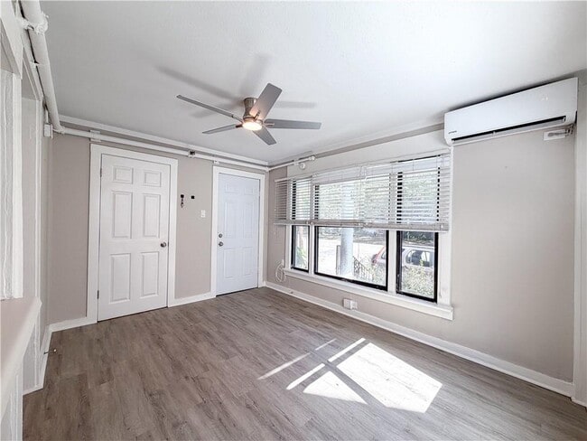 Photo - 304 Michigan Ave Unidad 1