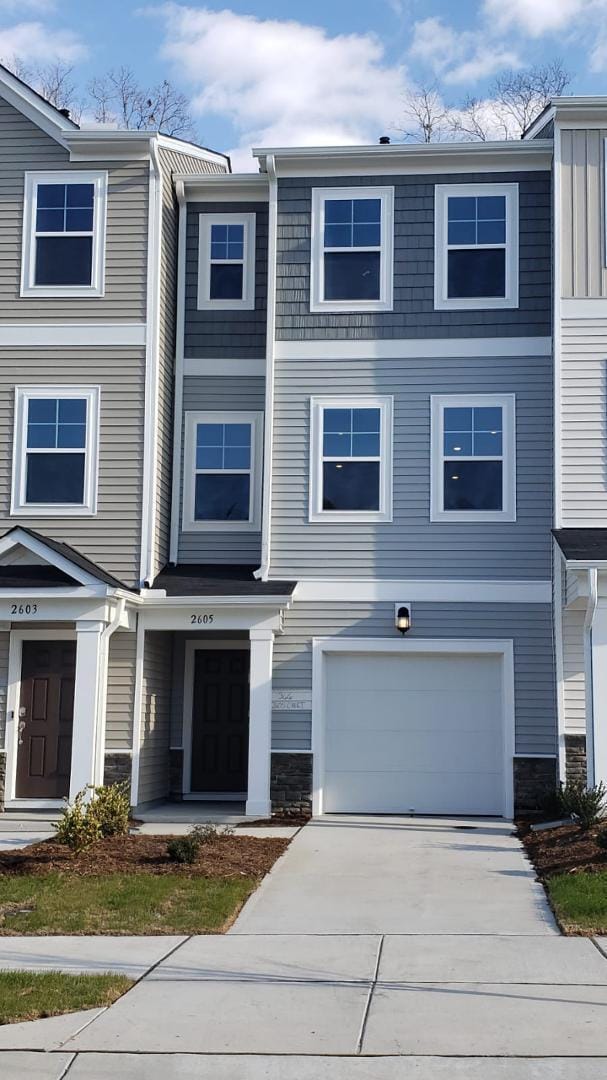 Photo - 2605 Chert Ln