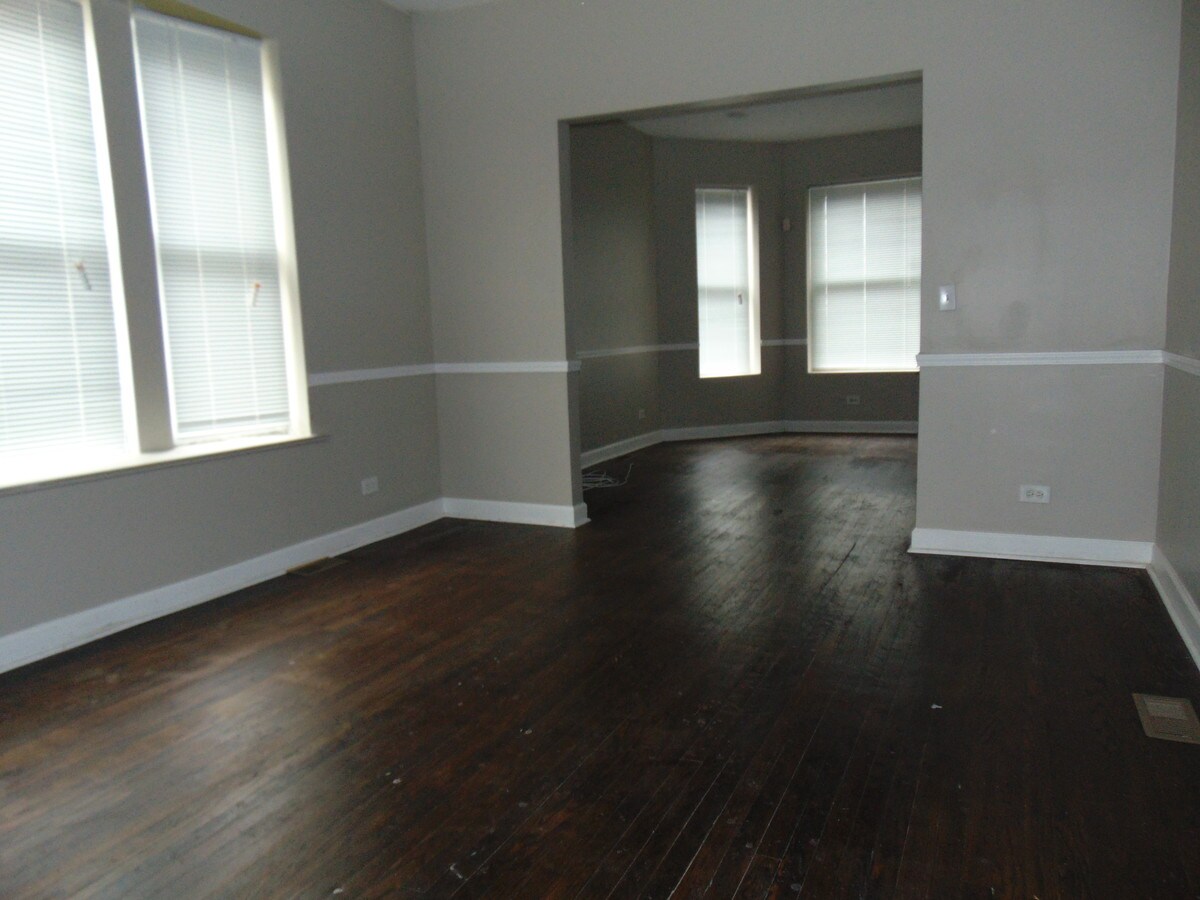 Photo - 7843 S Burnham Ave Unit 2