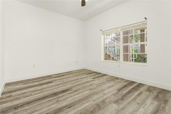 Photo - 2110 W First St Unit 103