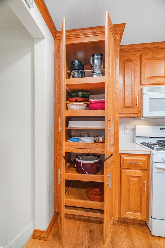 Photo - 1077 Liberty St