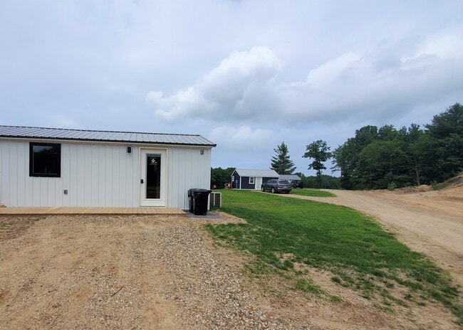 Photo - Forest Lake Unit White