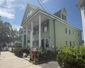 Building Photo - 234 W 6th St Unit 1