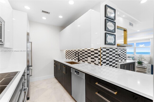 Photo - 209 N Fort Lauderdale Beach Blvd Unidad 17C