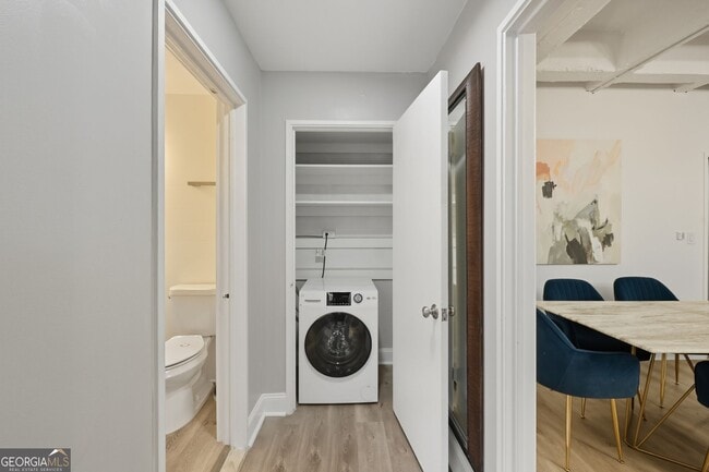 Photo - 3645 Peachtree Rd NE Unit 201