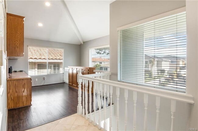 Photo - 2005 Gates Ave Townhome