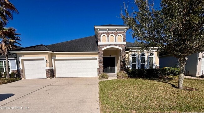 Building Photo - 15730 Spotted Saddle Cir