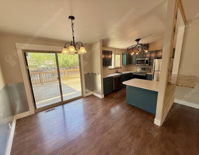 Photo - Single-Level 3 BR in NE Bend with large fully-fenced yard