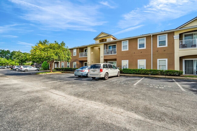 Photo - 7920 Merrill Rd Unidad 1004