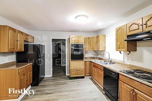 Photo - 4618 Forest Pl