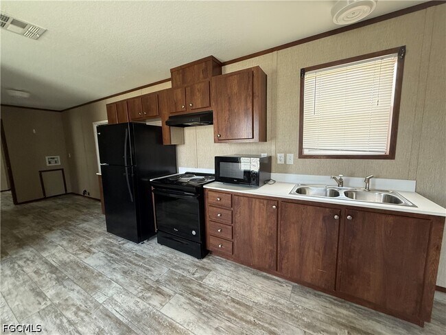 Photo - 12120 Cactus Dr
