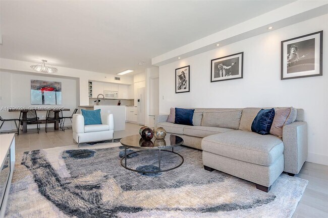 Photo - 90 Alton Rd Unidad 2410