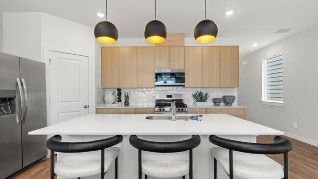 Photo - 3514 Lovebird Ln