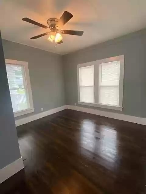 Photo - 1715 E Pecan St