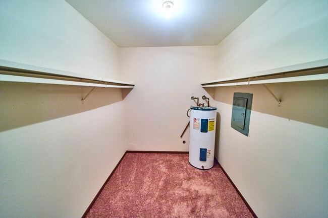 Three Pines Apartments