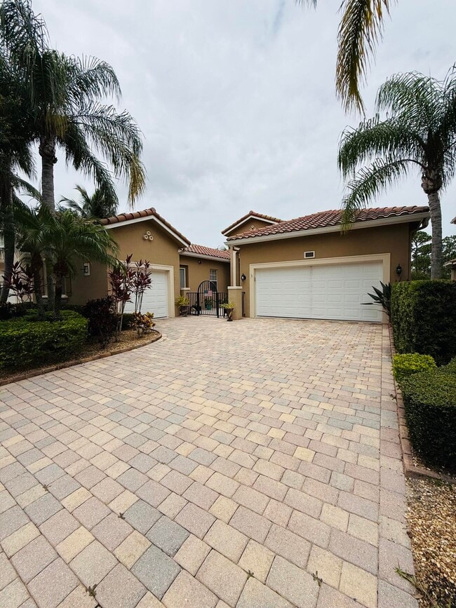 Photo - 5588 SW Bellflower Ct House