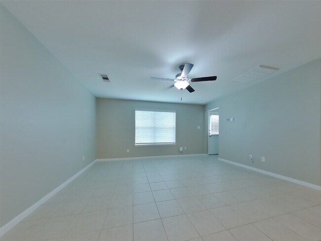 Photo - 540 Red Dusk Paint Dr