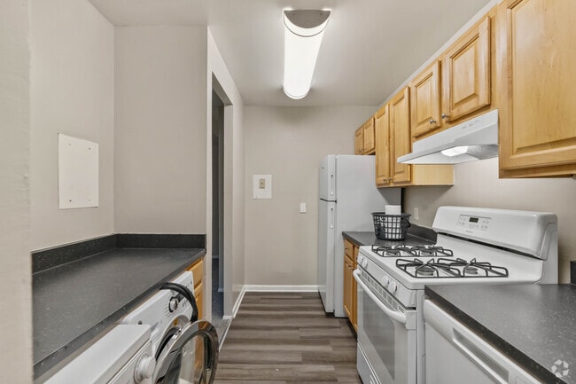 2BR, 2BA - 1339SF - DEN