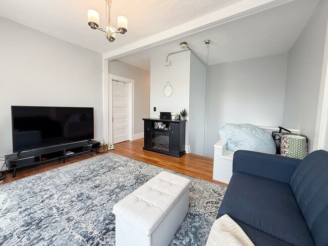 Photo - 37 Harvard Ave Unidad 37