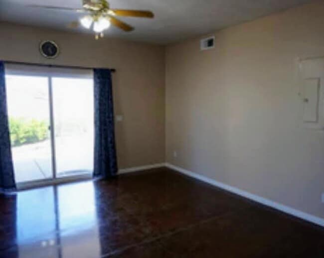 Photo - 2334 S Webb Cir
