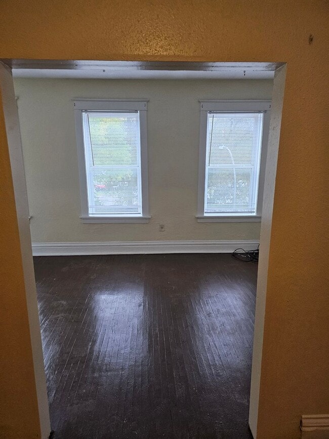 Photo - 4415 Nebraska Ave Unit 4415 - 2nd Floor