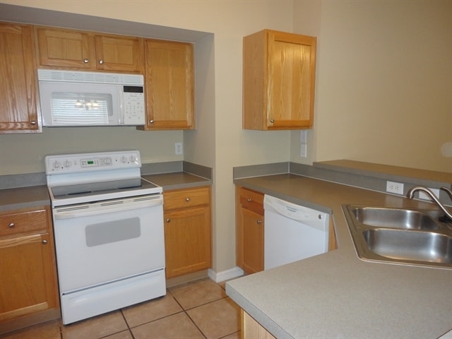 Photo - 447 Lancer Oak Dr