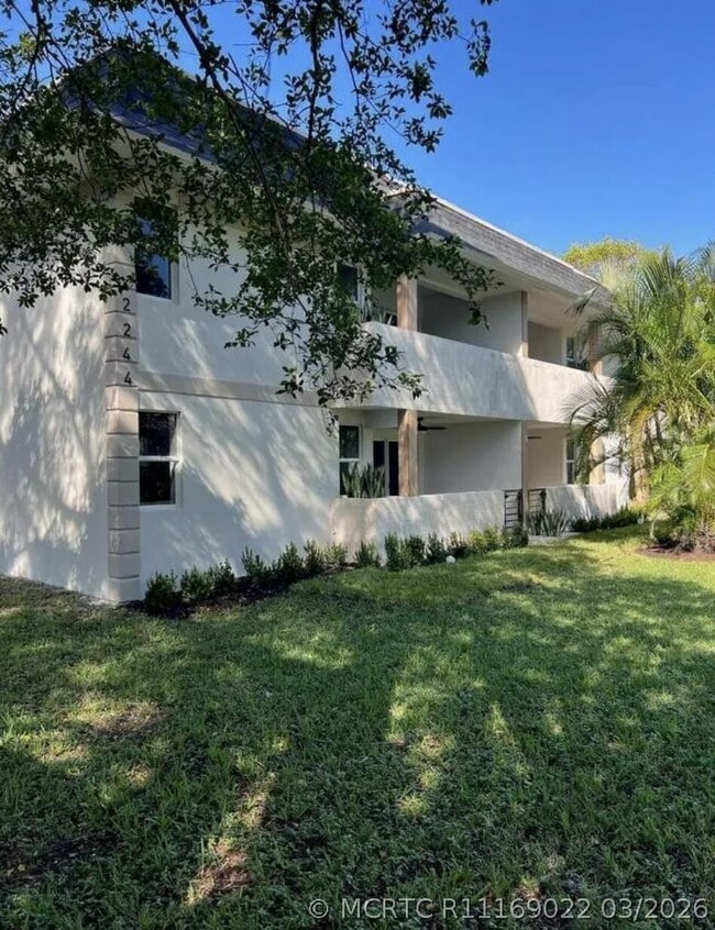 Building Photo - 2244 Spanish Trail Unit 3