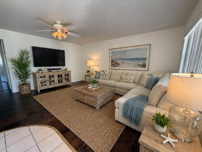 Photo - 516 Saxony Dr